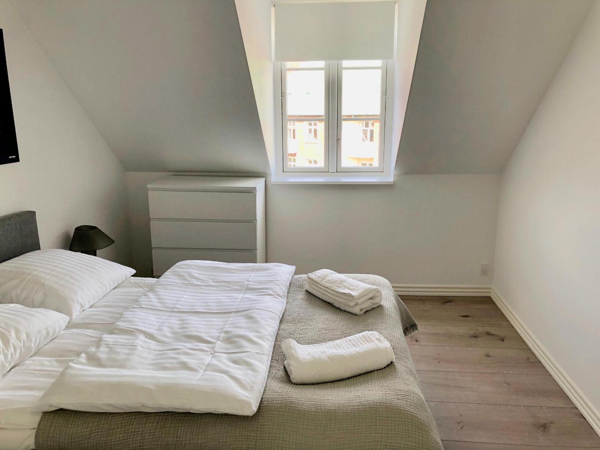 Great 2-bed Penthouse Apartment. * København